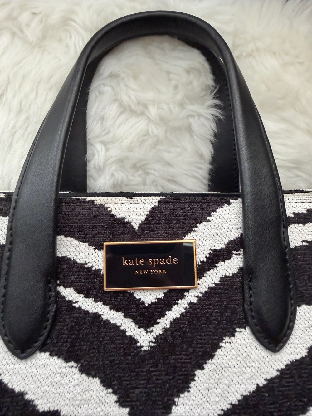 New ! kate spade Black & White Zebra Print Tote - Picture 4 of 9